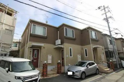 シャーメゾンウェストの画像