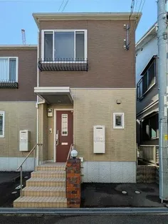 シャーメゾンウェストの画像