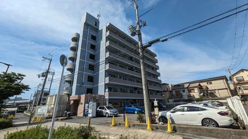 フォーウィングスの画像