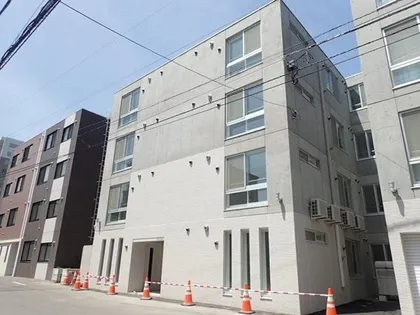 グランディール円山ウエスト【3階】の外観