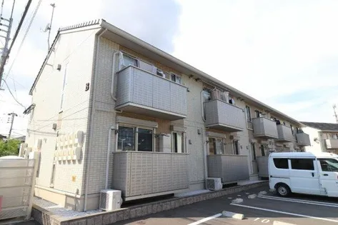 シーズンさくらB棟 B棟【1階】の外観