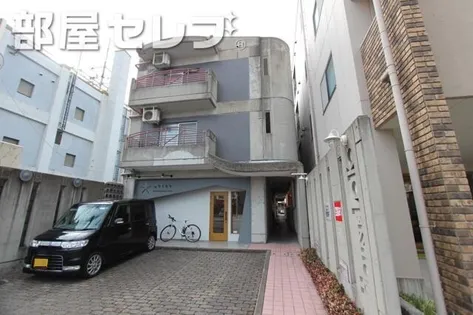 HOUSE LOKO【302号室】の外観