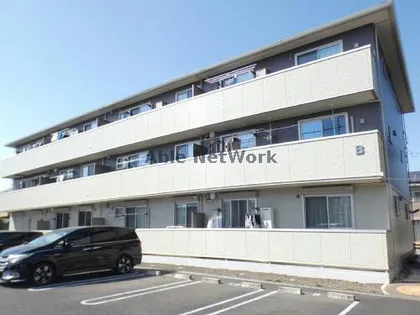 サンヒルズ B棟【3階】の外観