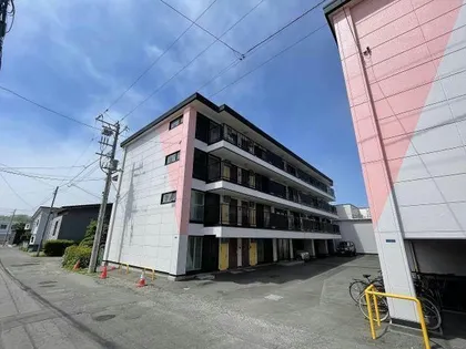 ロイヤルガーデンB【201号室】の外観