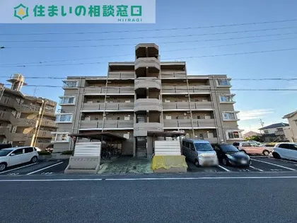 愛知県岡崎市稲熊町字8丁目【マンション】の外観