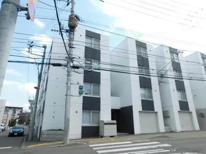 レジナス澄川の画像