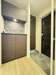 モンレーヴ本町【1階】の玄関