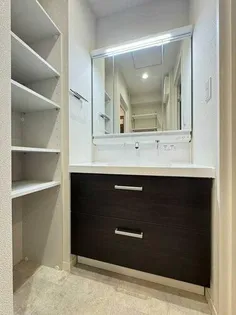 モンレーヴ本町【1階】の内装