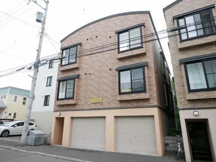 エステート乃木坂【105号室】の外観