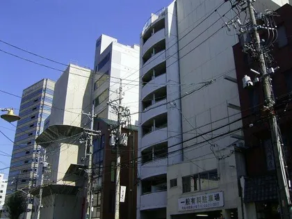 リアライズ錦【1階】の外観