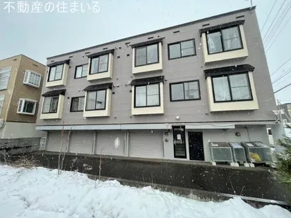 セントラルコテージ【2階】の外観