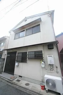 京都府京都市左京区二条通川端東入5筋目杉本町【一戸建】の外観