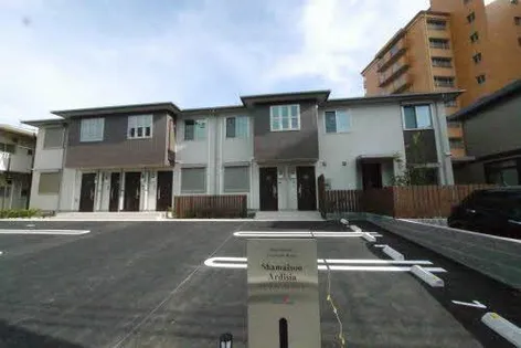 シャーメゾン・アルディシア【1階】の外観