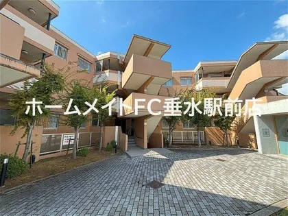 メルヴェーユ桃山台【3階】の外観