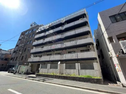 カサ・プリマヴェーラ【6階】の外観