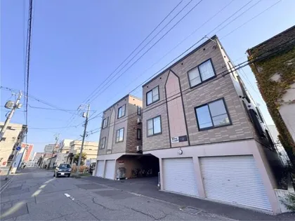 ウイングコート学園前の画像