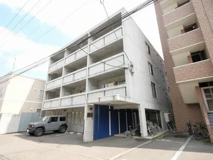 グランメゾンN5【3階】の外観