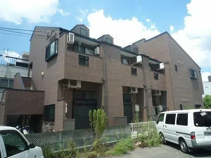 ダイアスター御供所【2階】の外観