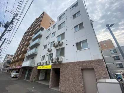 シティレジデンス南6条【4階】の外観