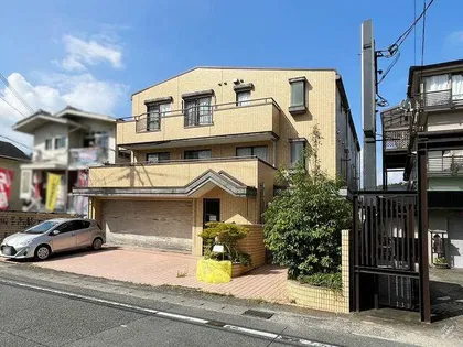 ファースト岩倉の画像