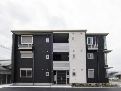 シャーメゾン アイの画像