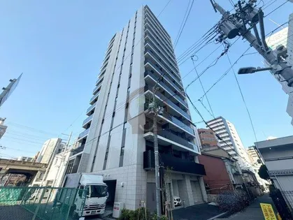 シーズンフラッツ中崎【5階】の外観