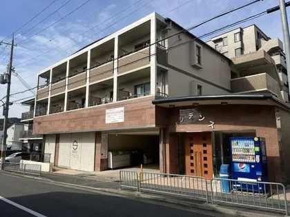 レジデンス【2階】の外観