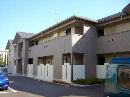 シャーメゾン深井【0102号室】の外観