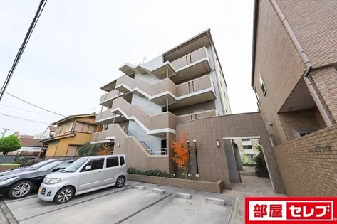 シェソワ八社【4階】の外観