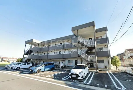 ネヴァランド上里の画像