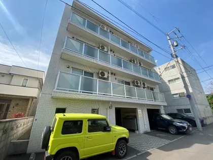 ピクシーガーデン医大前【2階】の外観