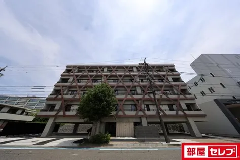 三の丸殿【301号室】の外観