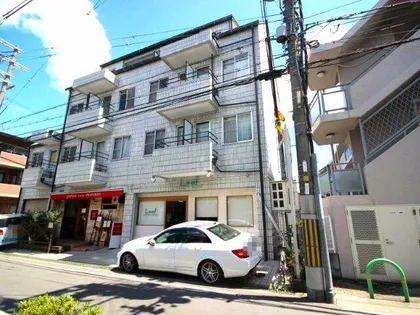 メゾンモアーの画像