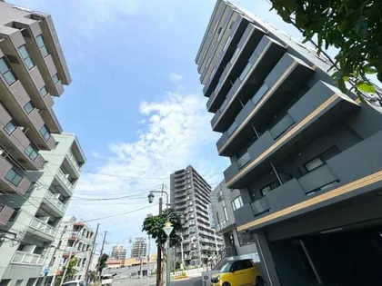 ミ・ピアーチェ学園前【7階】の外観