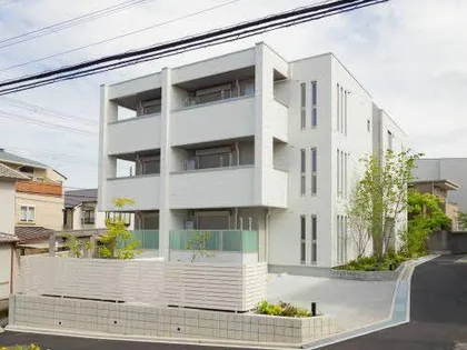 シャーメゾン クレストの画像