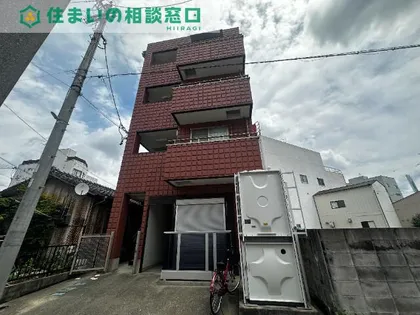 愛知県岡崎市本町通3丁目【アパート】の外観