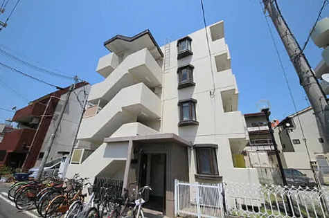 美里マンション【3階】の外観