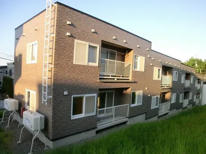 スプリングクリーク【2階】の外観