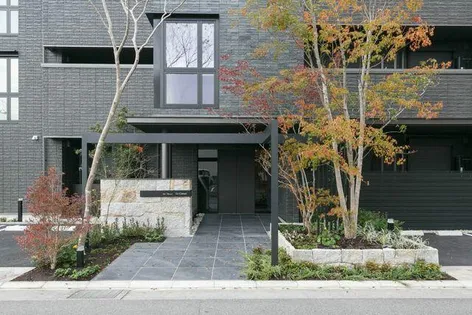 シャーメゾン ルクールの画像