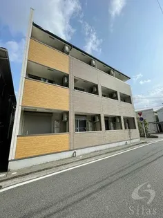 グランピア鳳【3階】の外観