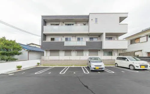 シャーメゾン BE ONEの画像