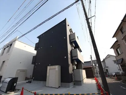 クラウド鳥羽見【2階】の外観