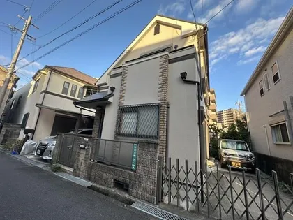 大阪府高槻市富田丘町【一戸建】の外観