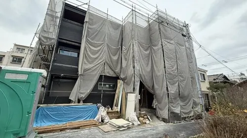 セレニティ勝山北【1階】の外観