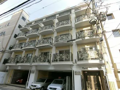 クリスタルエレガンス・EAST【3階】の外観