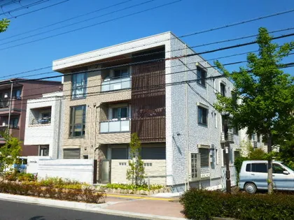 サニーコートティアラの画像