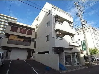 新栄ロイヤルハイツ【3階】の外観