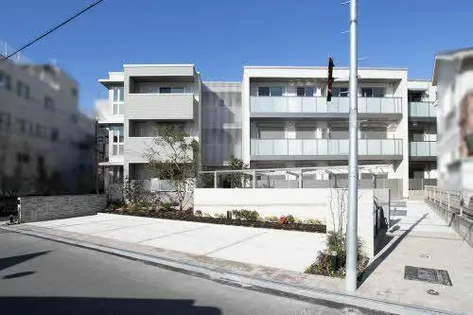 シャーメゾン ストラーダの画像