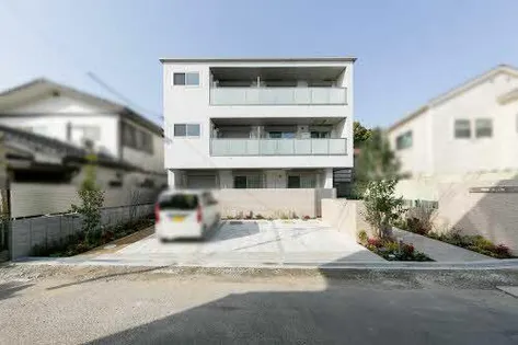 MAISON DE JINNの画像