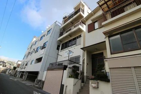 サンマリン王居殿【1階】の間取り